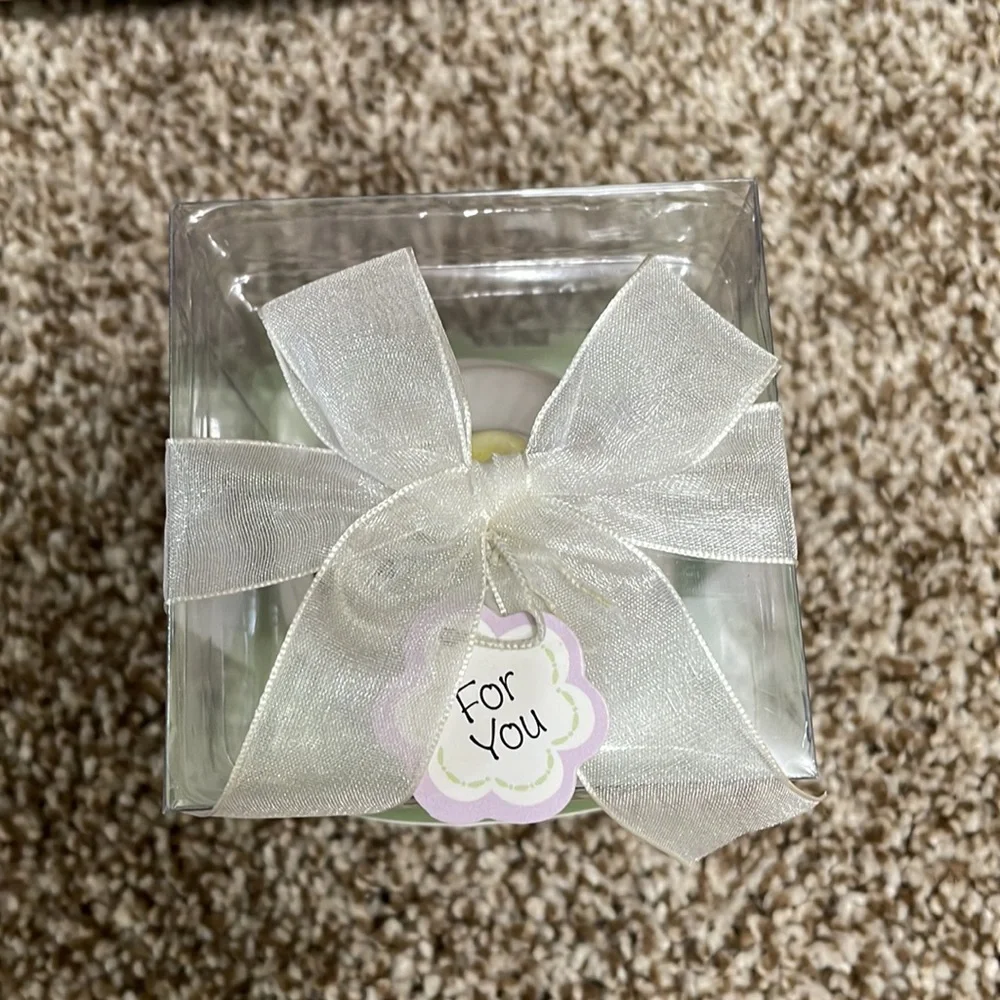 Kate Aspen Sweet As Can Bee Ceramic Honey Pot with Wooden Dipper (Set of 4) - Picture 4 of 8